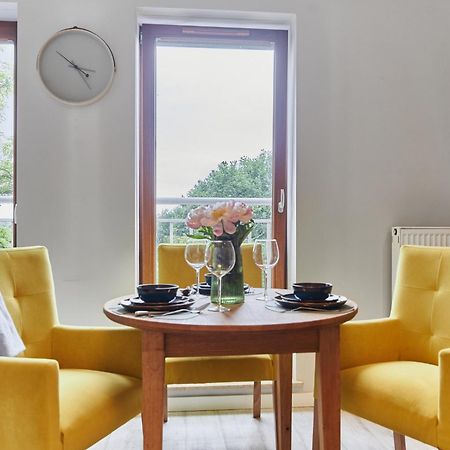 Golden Hour Apartments- Platan 16 シフィノウイシチェ エクステリア 写真